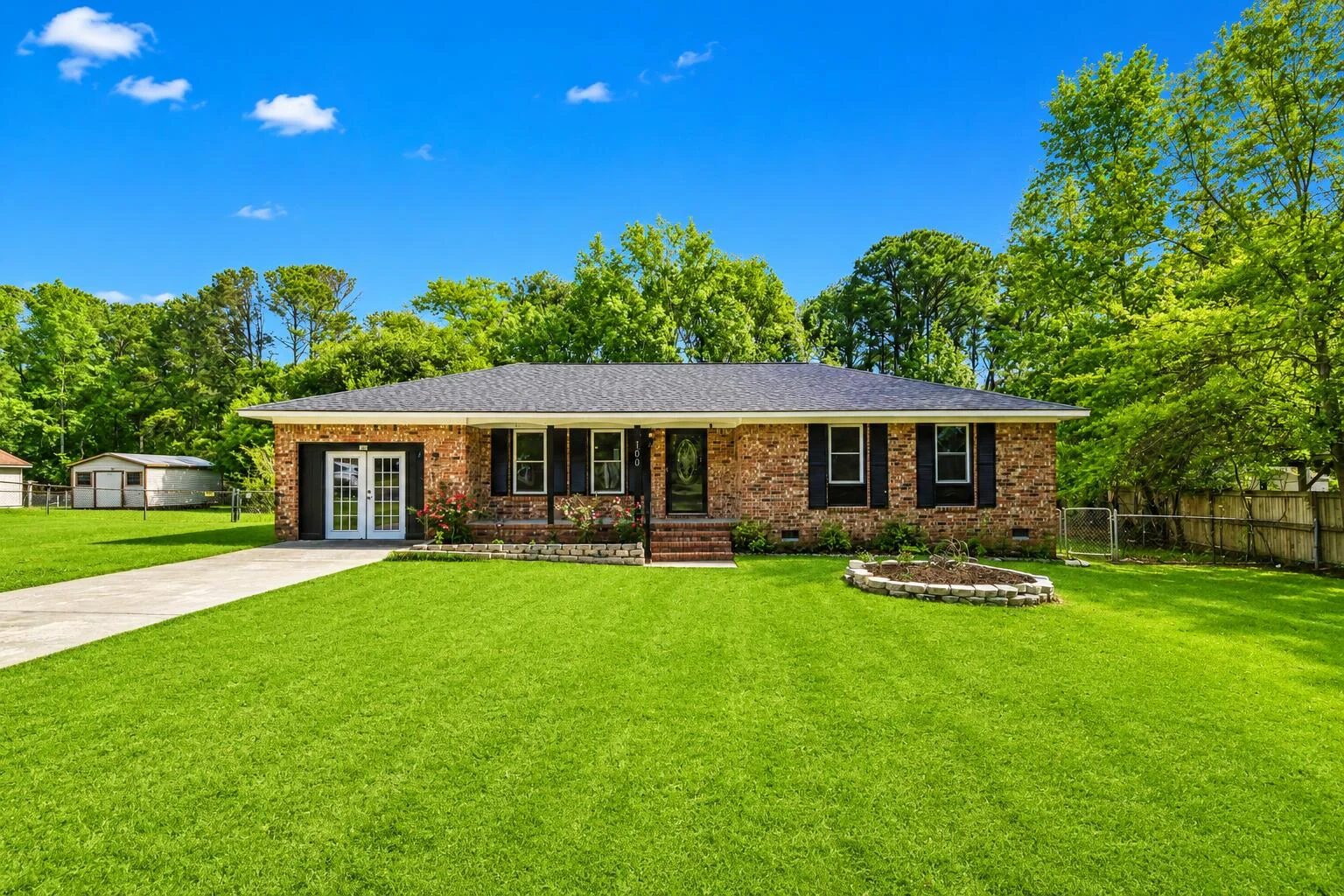 100 Kent Circle