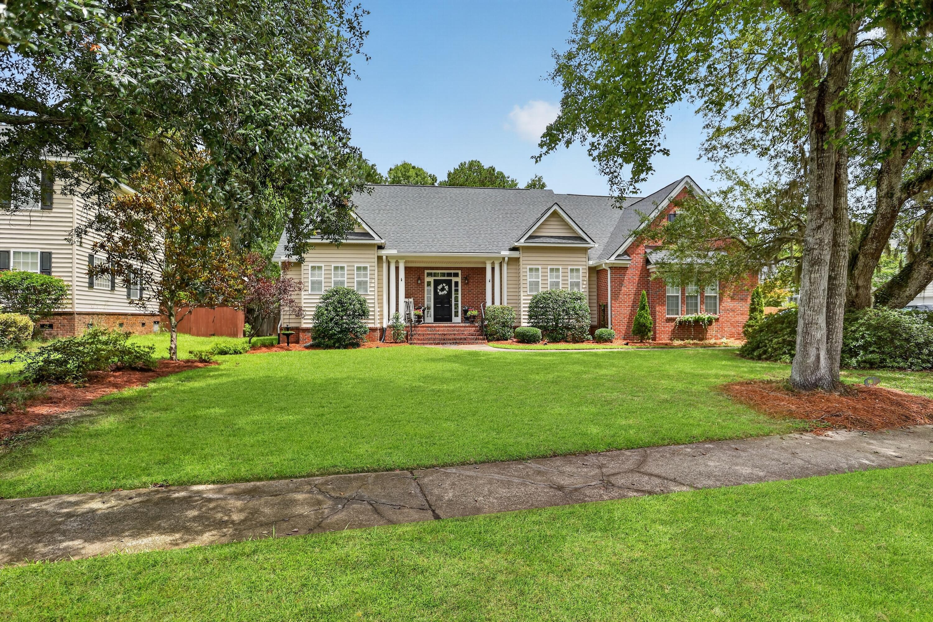 1518 Sterling Oaks Drive