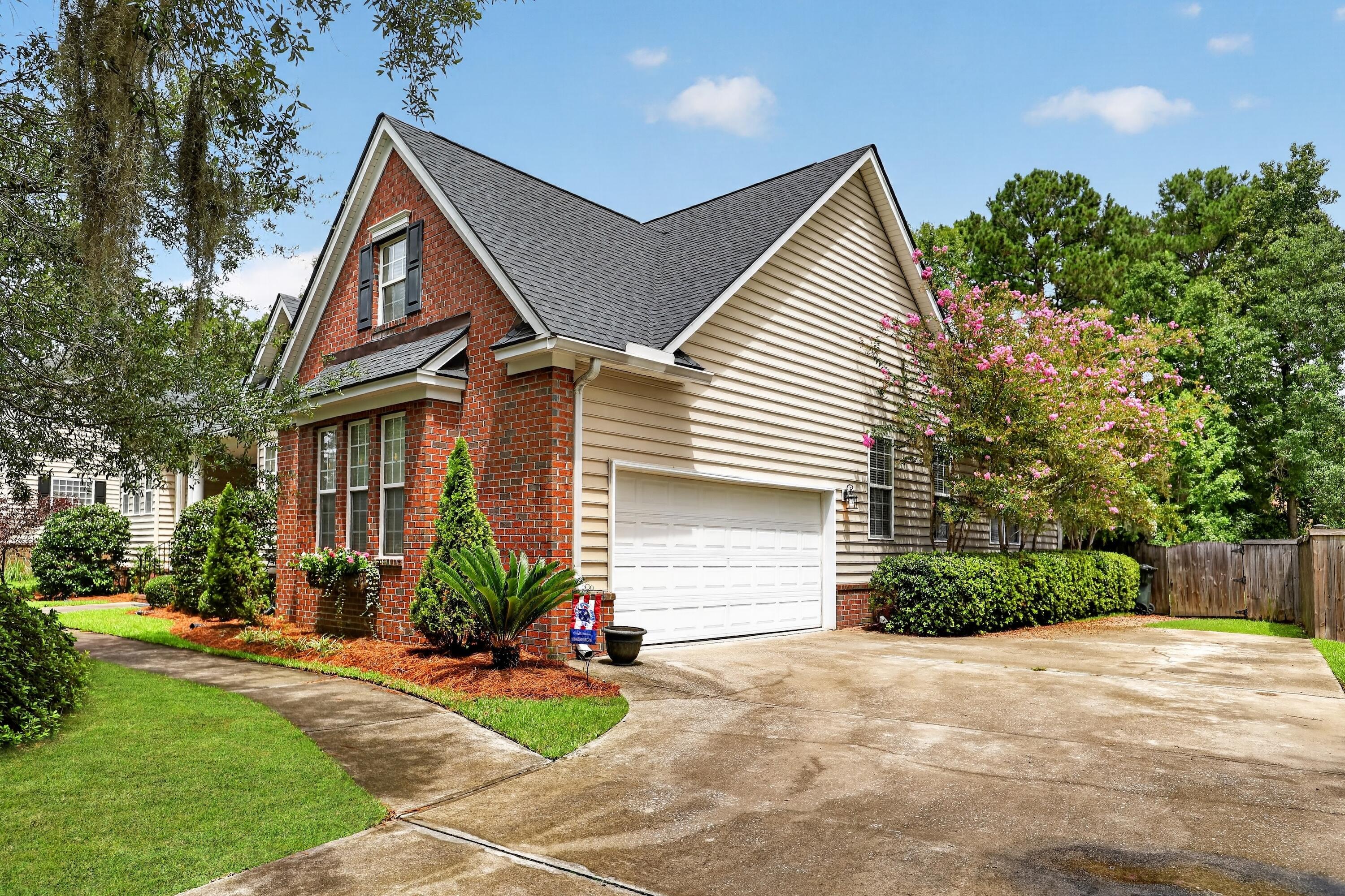 1518 Sterling Oaks Drive