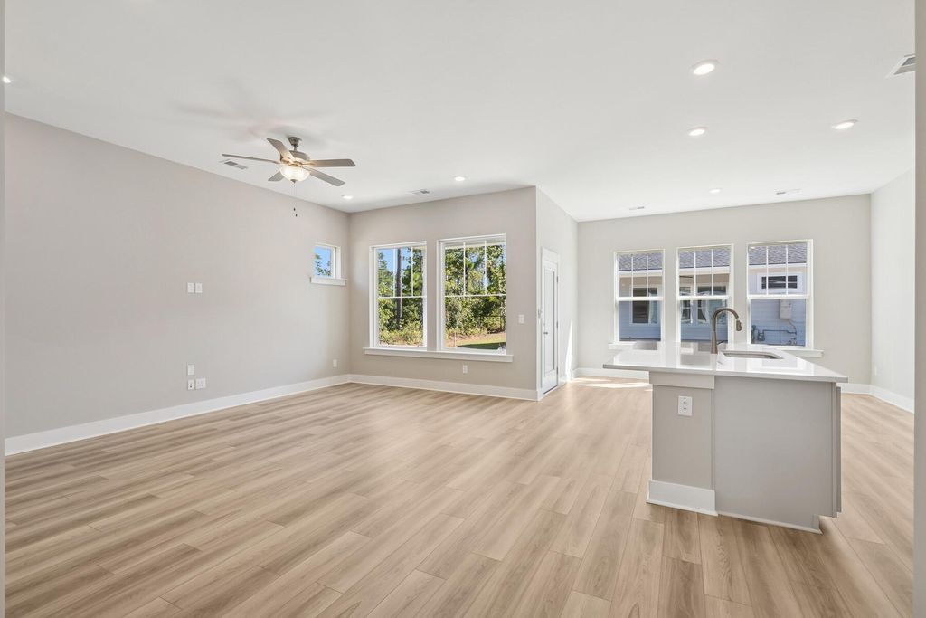 Photo of 330 Trailmore Lane, Summerville, SC 29486 (MLS # 25014992)