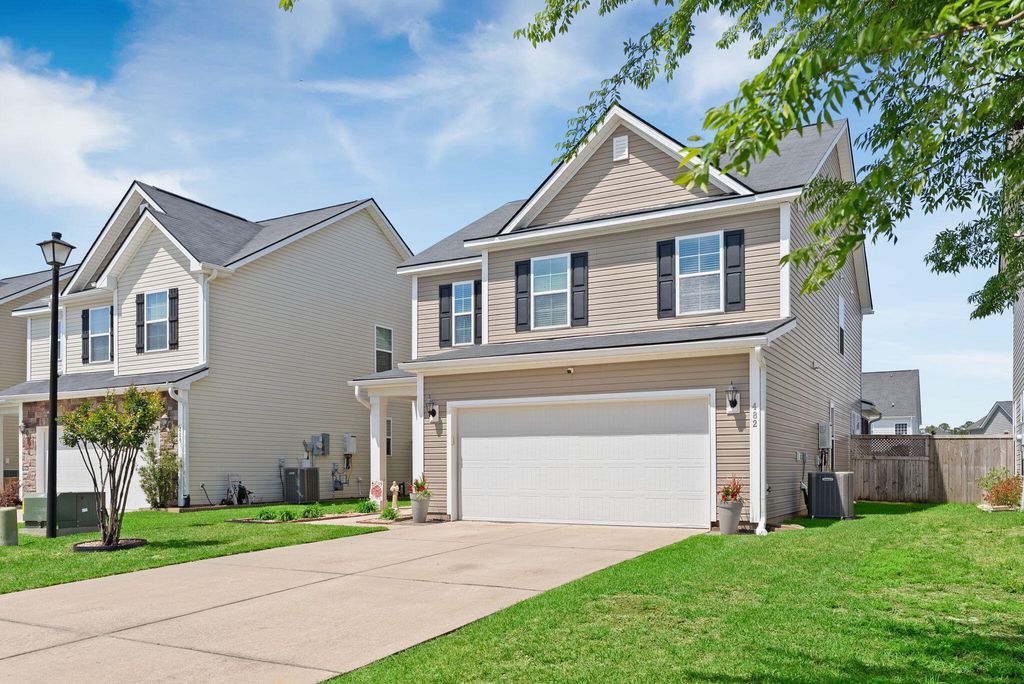 Photo of 482 Spectrum Road, Summerville, SC 29486 (MLS # 26010274)