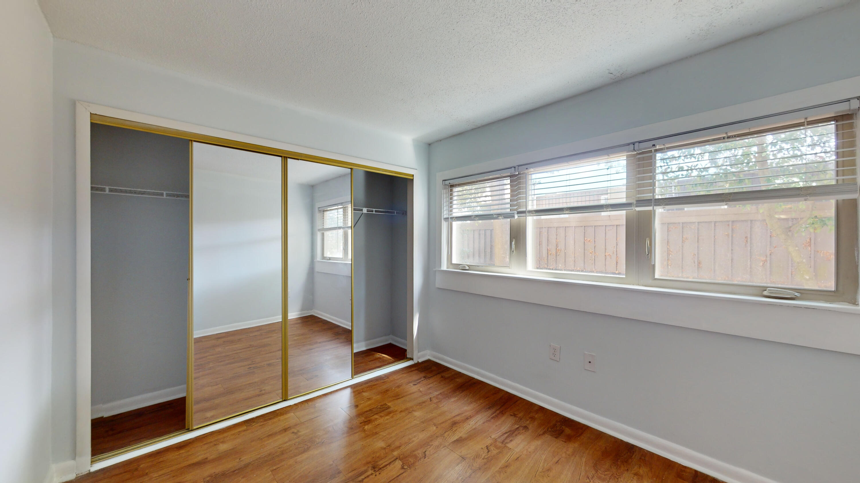 40 Bee Street 111