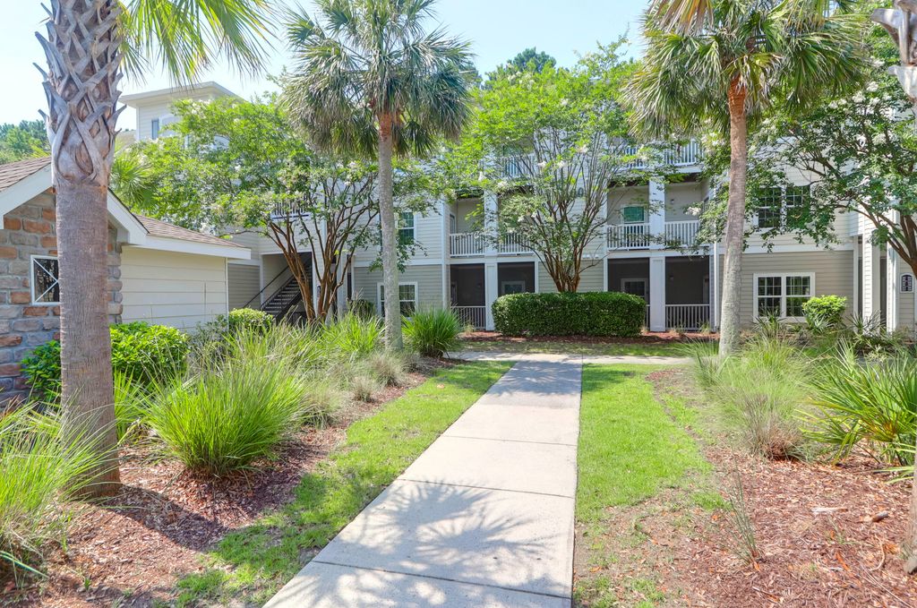 Photo of 1300 Park West Boulevard #Unit 512, Mount Pleasant, SC 29466 (MLS # 26009382)