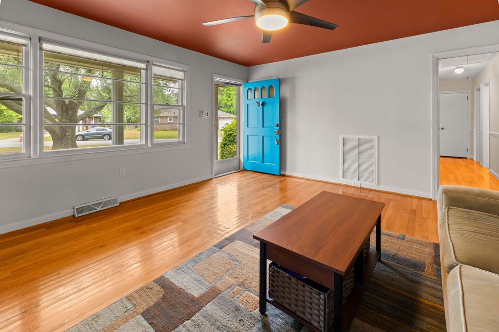 Photo of 1409 Kentwood Circle, Charleston, SC 29412 (MLS # 26012431)