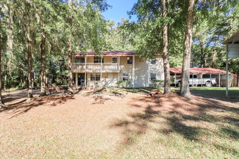 A home in Summerton