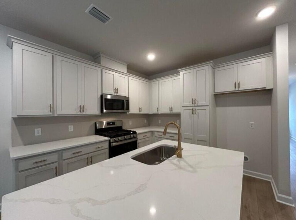 Photo of 944 Dusk Drive, Summerville, SC 29486 (MLS # 25026964)