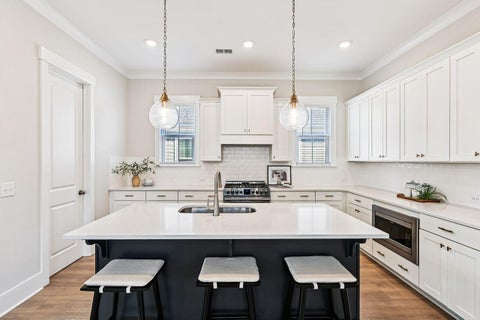 Photo of 603 Blueway Avenue, Summerville, SC 29486 (MLS # 26002274)
