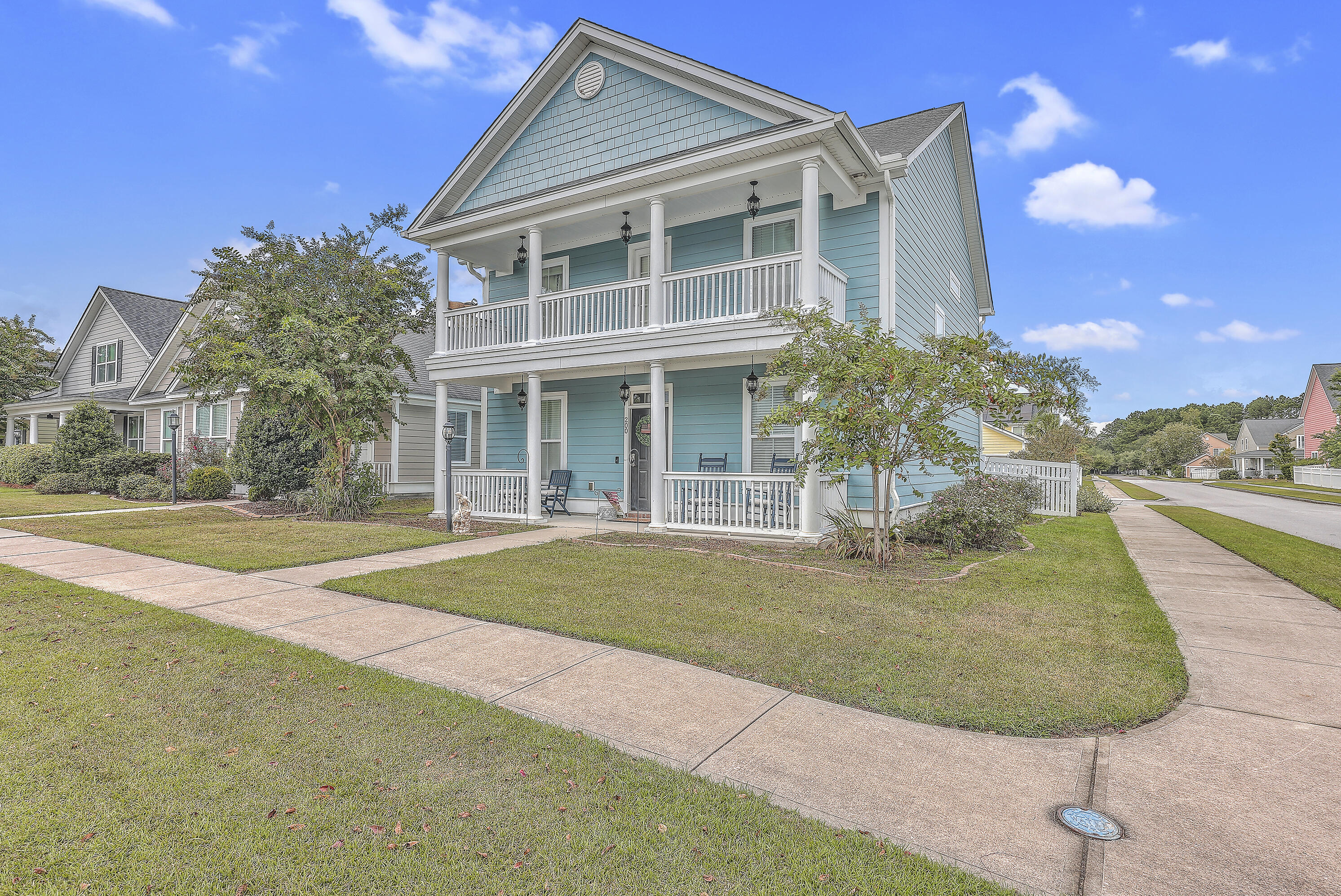 200 Crossandra Avenue