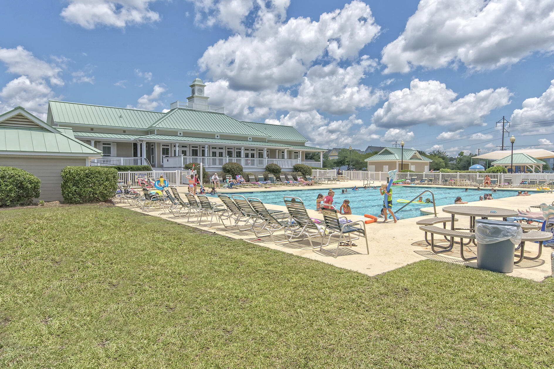 200 Crossandra Avenue