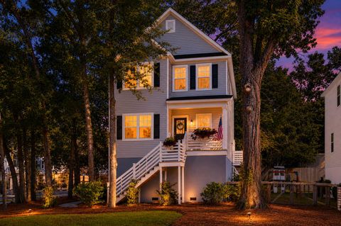 Photo of 1319 Lucinda Street, Mount Pleasant, SC 29466 (MLS # 26017746)