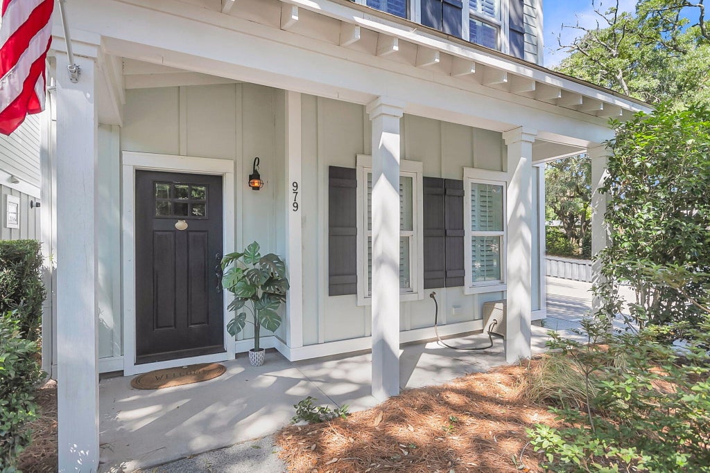 Photo of 979 Warrick Oaks Lane, Mount Pleasant, SC 29464 (MLS # 26025960)