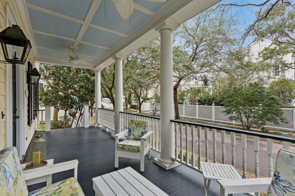 Photo of 55 Eastlake Road, Mount Pleasant, SC 29464 (MLS # 26003973)