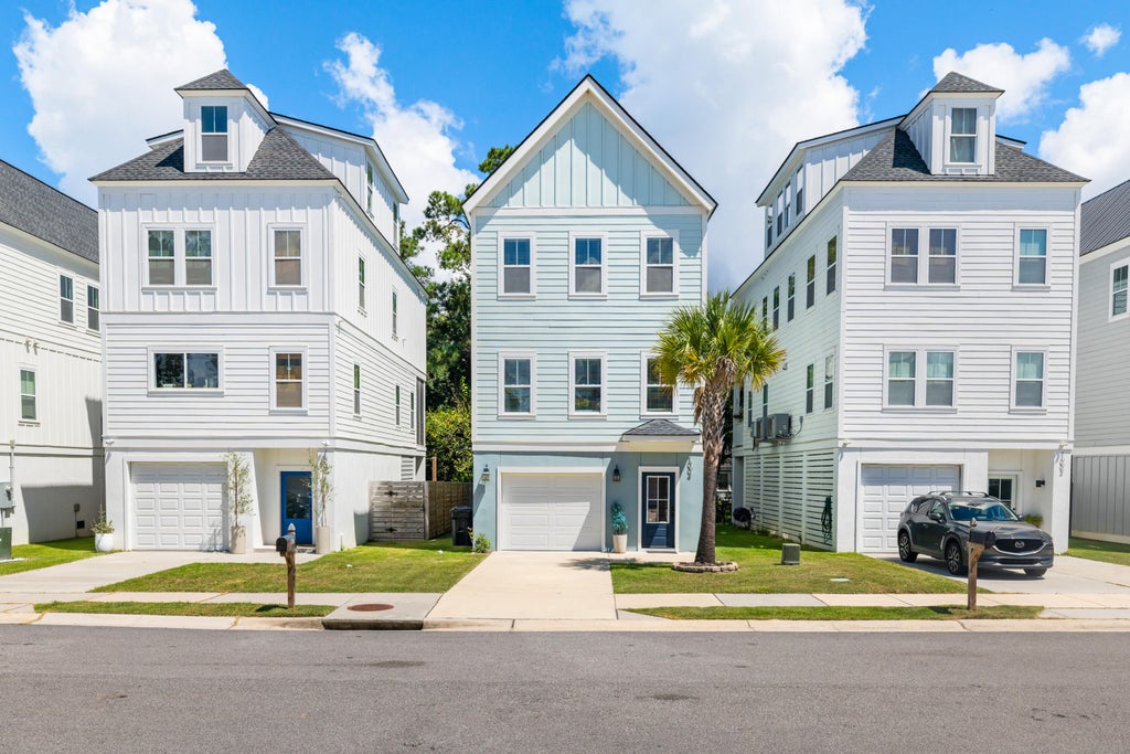 Photo of 1004 Carmela Court, North Charleston, SC 29405 (MLS # 26025129)