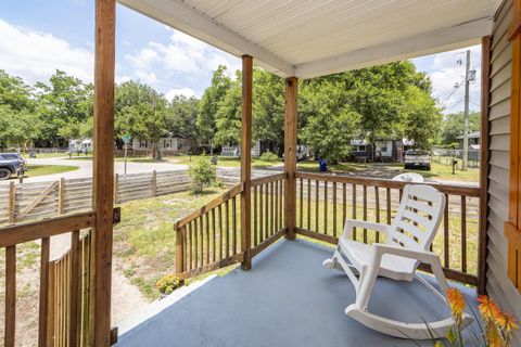 A home in North Charleston