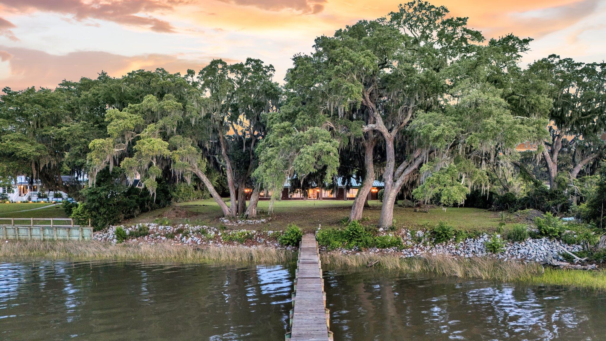1085 Harts Bluff Road
