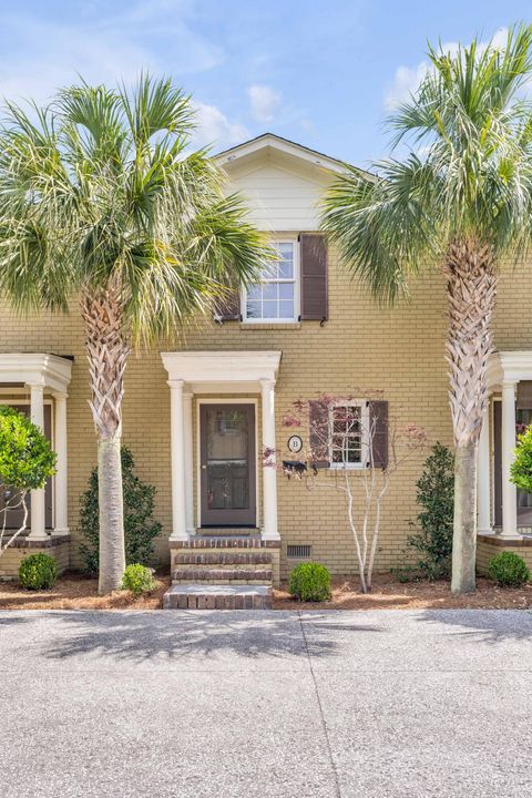 Photo of 16 Logan Street #B, Charleston, SC 29401 (MLS # 26016706)