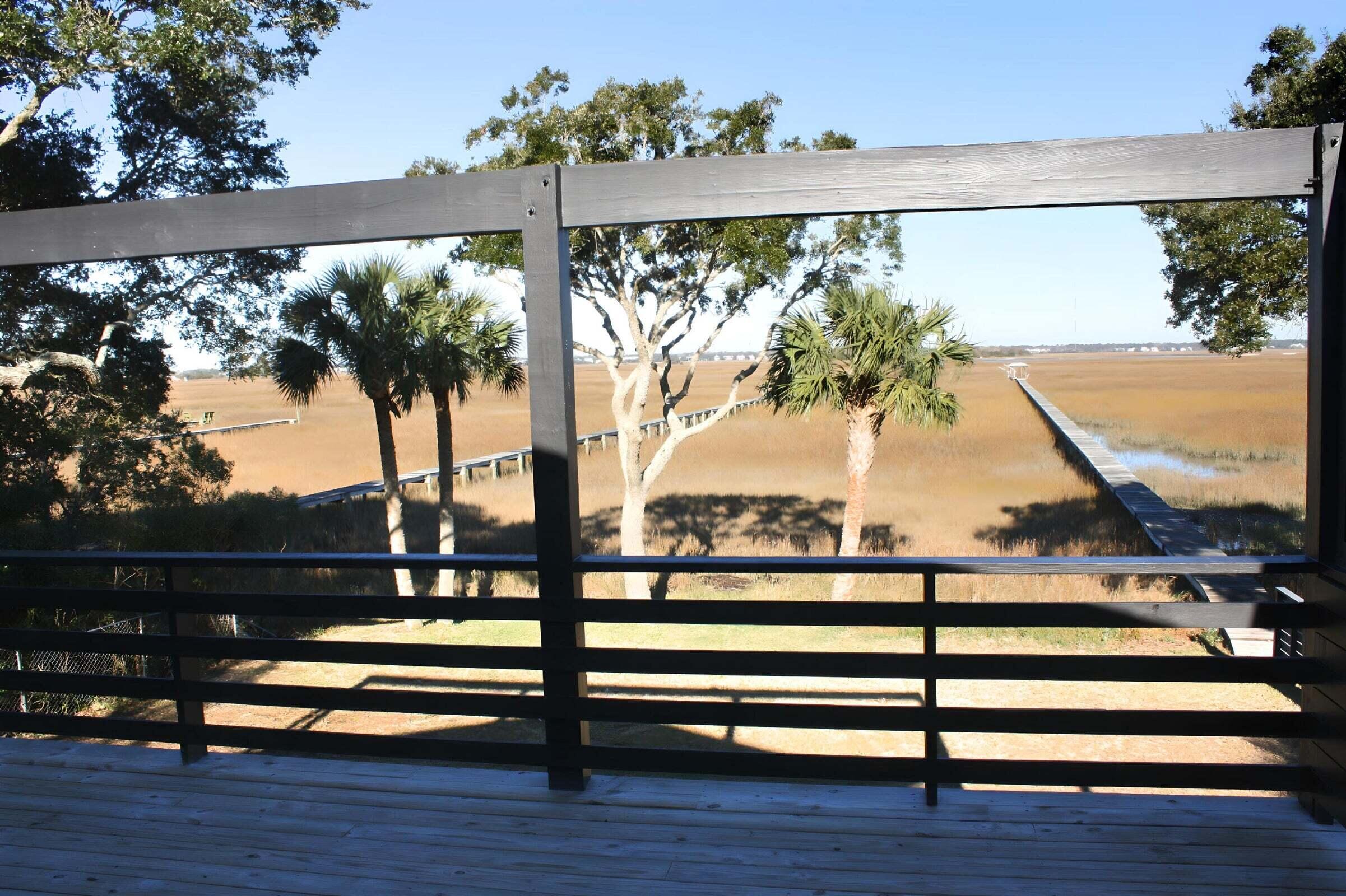 2720 Goldbug Avenue B