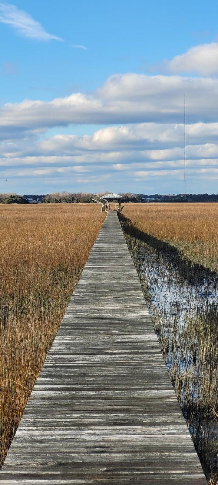 2720 Goldbug Avenue B