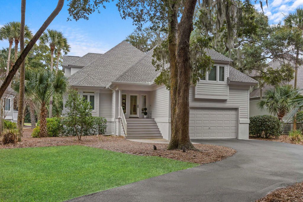 Photo of 3003 Hidden Oak Drive, Seabrook Island, SC 29455 (MLS # 26006168)