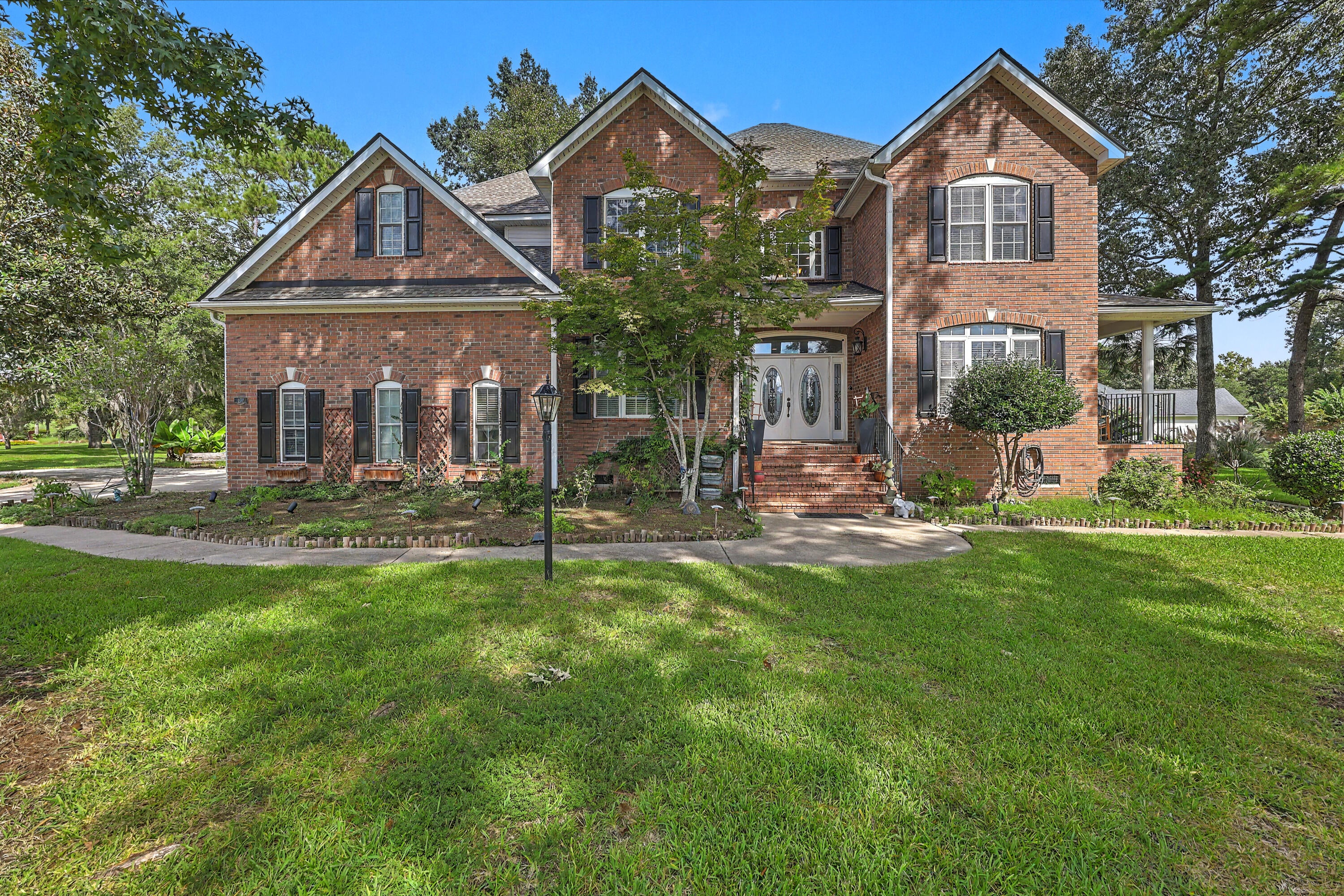 102 Welchman Avenue