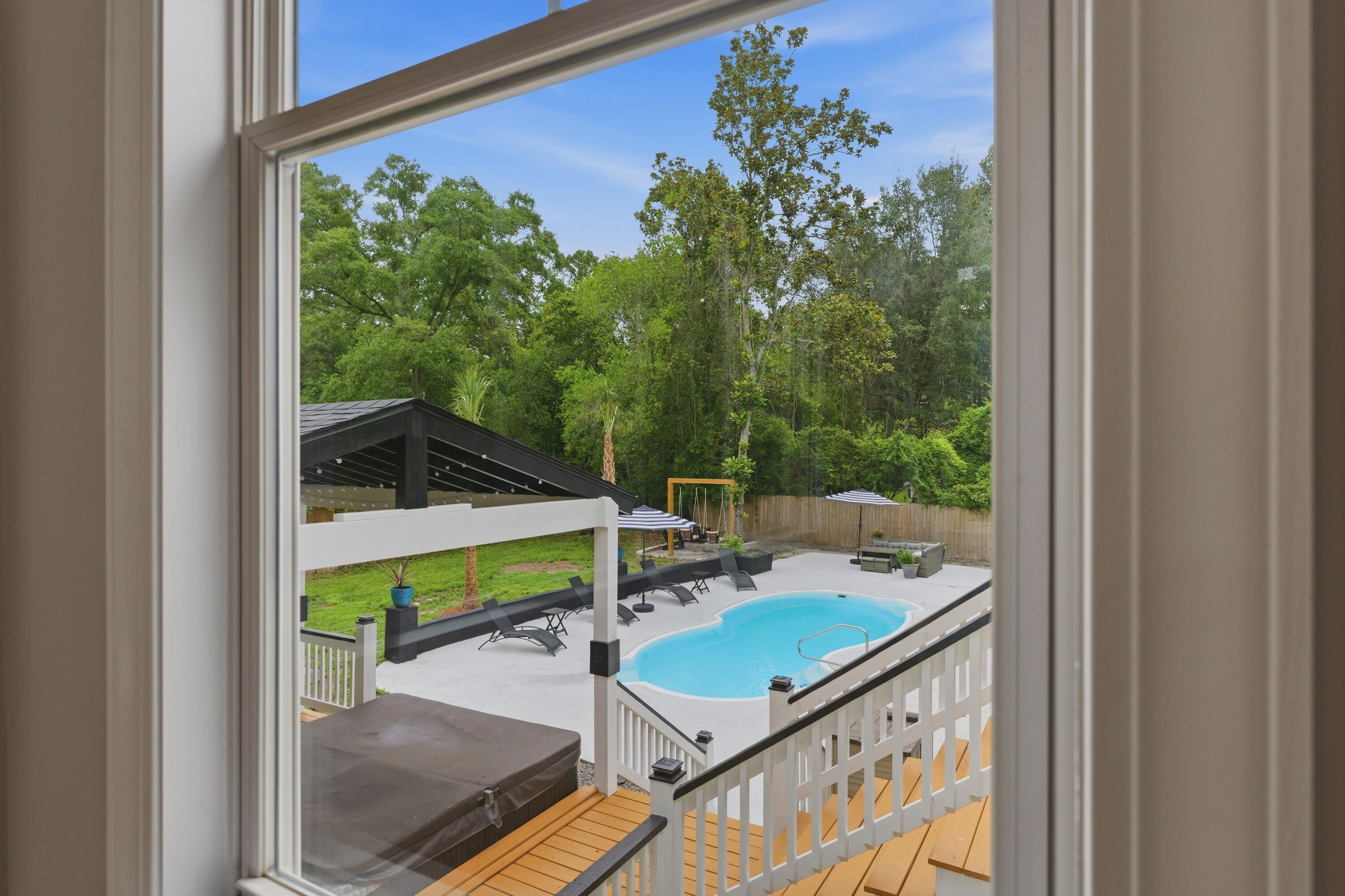 206 Clifton St, Summerville, SC, 29483, USA, 4 Bedrooms Bedrooms, ,5 BathroomsBathrooms,Residential,Active,206 Clifton St,26017773