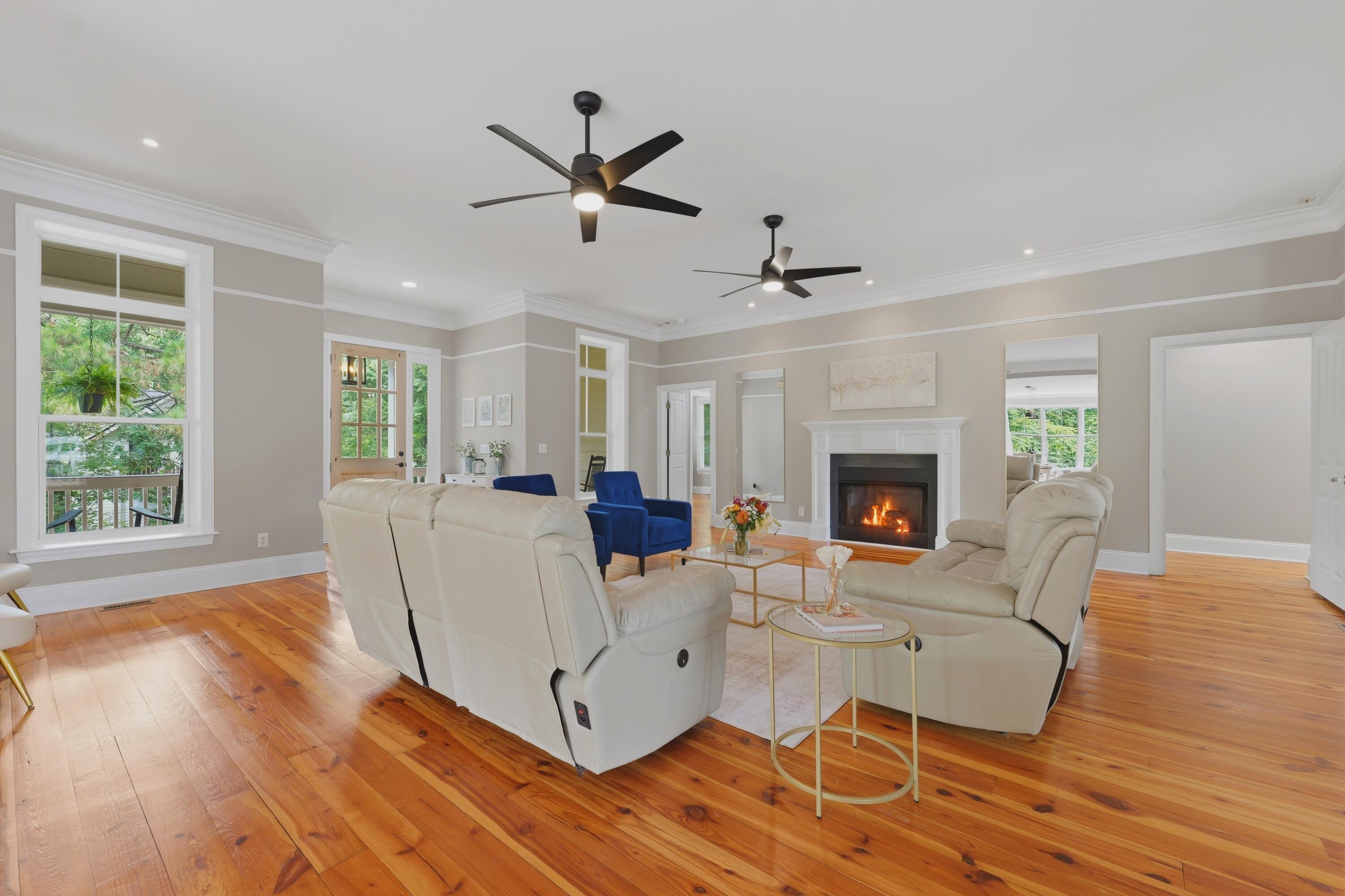 206 Clifton St, Summerville, SC, 29483, USA, 4 Bedrooms Bedrooms, ,5 BathroomsBathrooms,Residential,Active,206 Clifton St,26017773