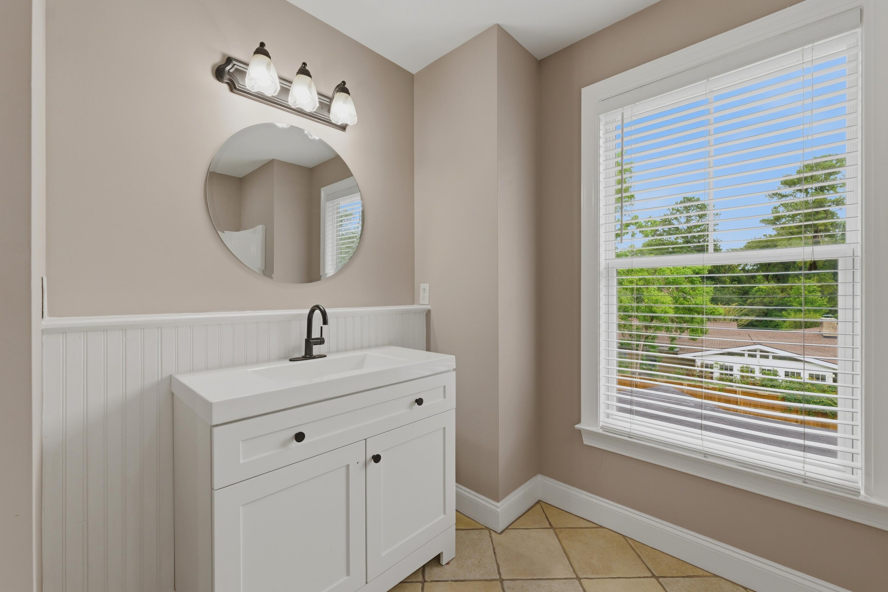 206 Clifton St, Summerville, SC, 29483, USA, 4 Bedrooms Bedrooms, ,5 BathroomsBathrooms,Residential,Active,206 Clifton St,26017773