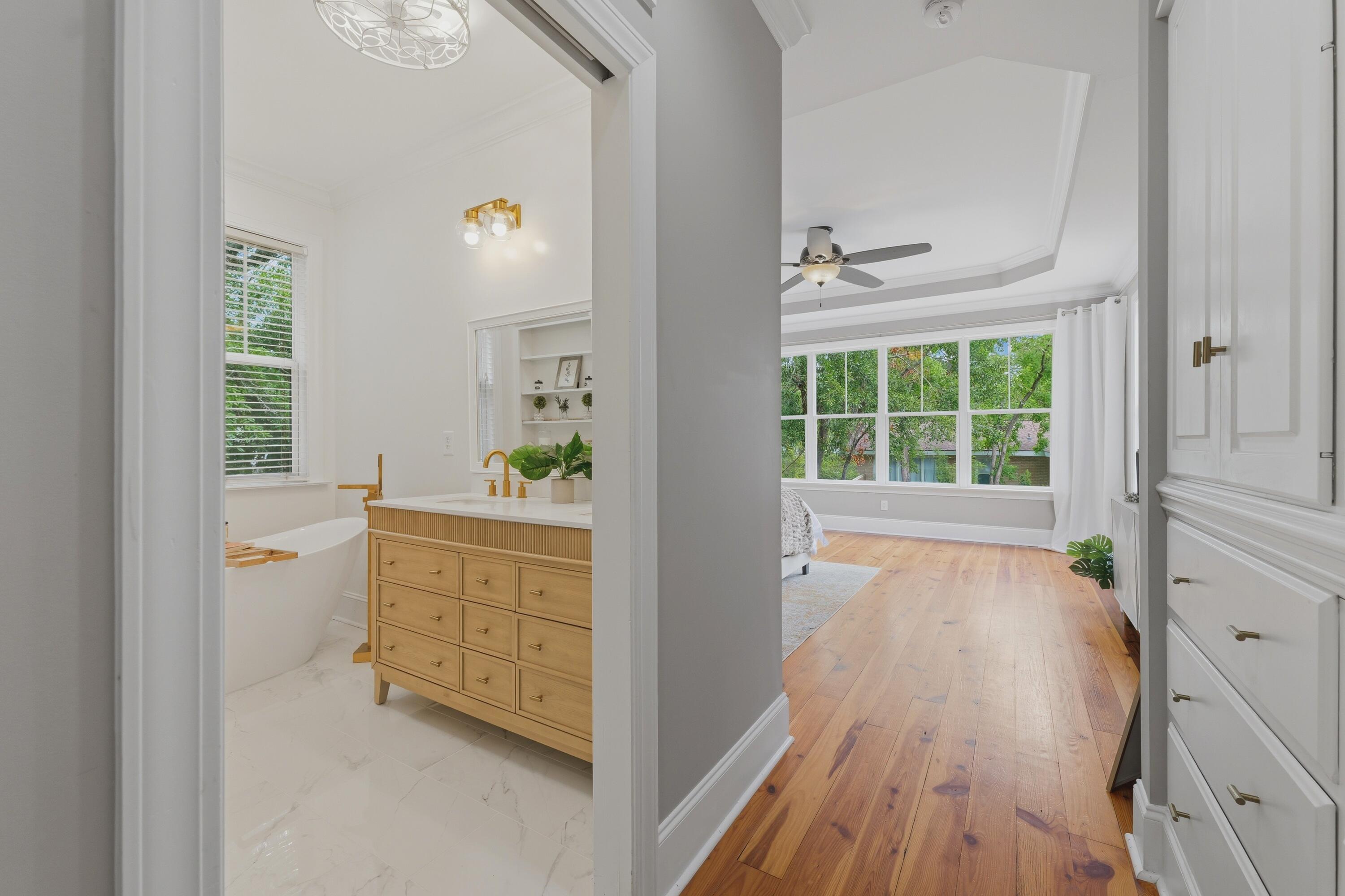206 Clifton St, Summerville, SC, 29483, USA, 4 Bedrooms Bedrooms, ,5 BathroomsBathrooms,Residential,Active,206 Clifton St,26017773