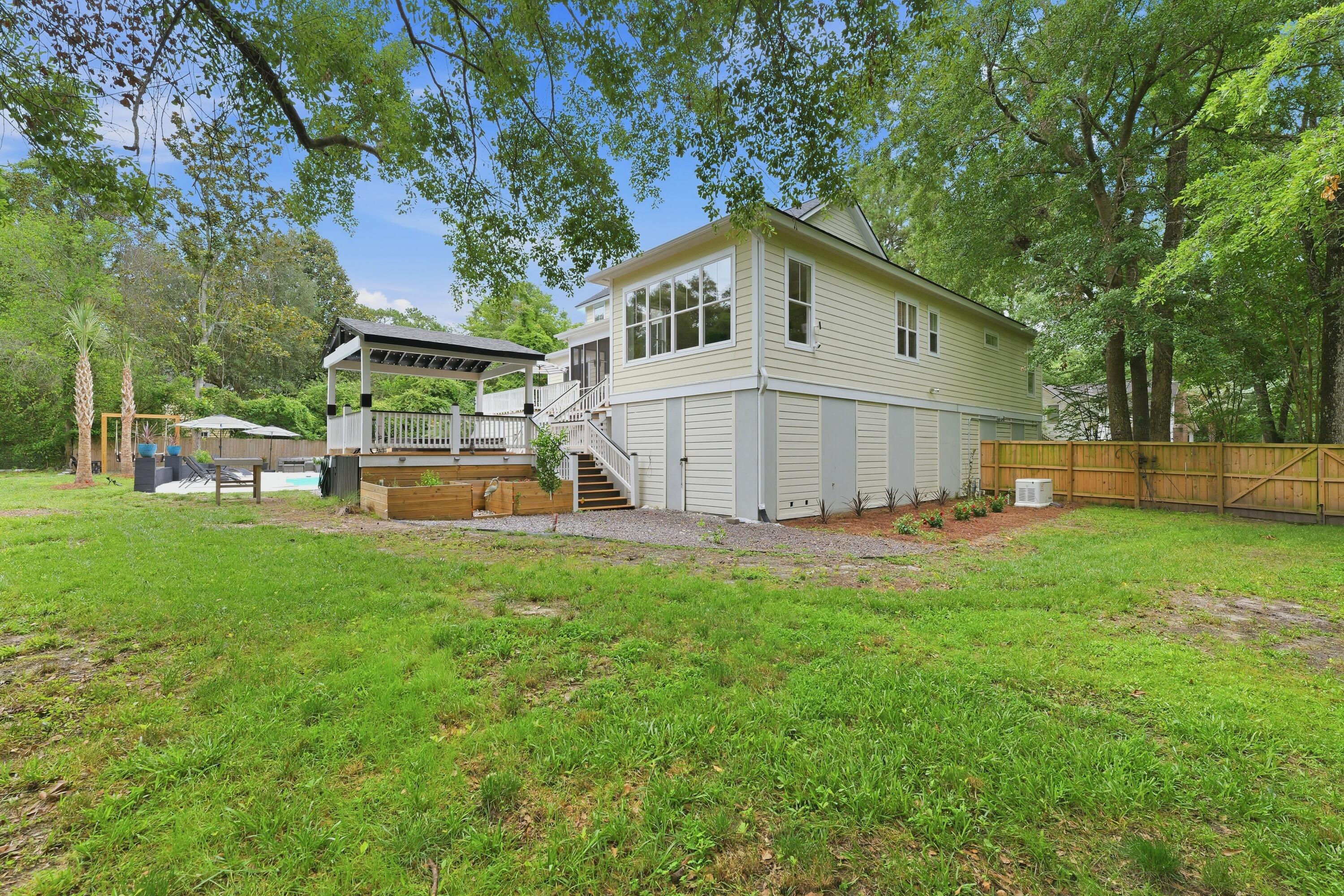 206 Clifton St, Summerville, SC, 29483, USA, 4 Bedrooms Bedrooms, ,5 BathroomsBathrooms,Residential,Active,206 Clifton St,26017773
