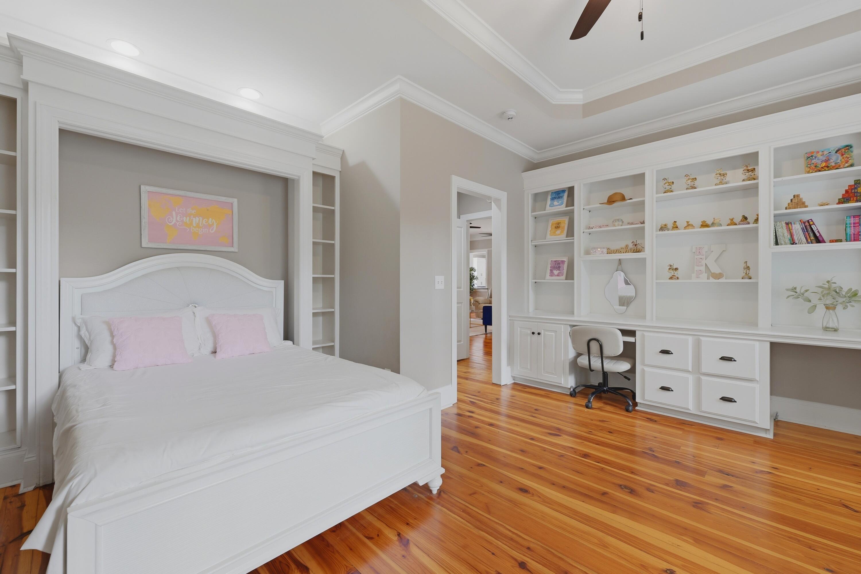 206 Clifton St, Summerville, SC, 29483, USA, 4 Bedrooms Bedrooms, ,5 BathroomsBathrooms,Residential,Active,206 Clifton St,26017773