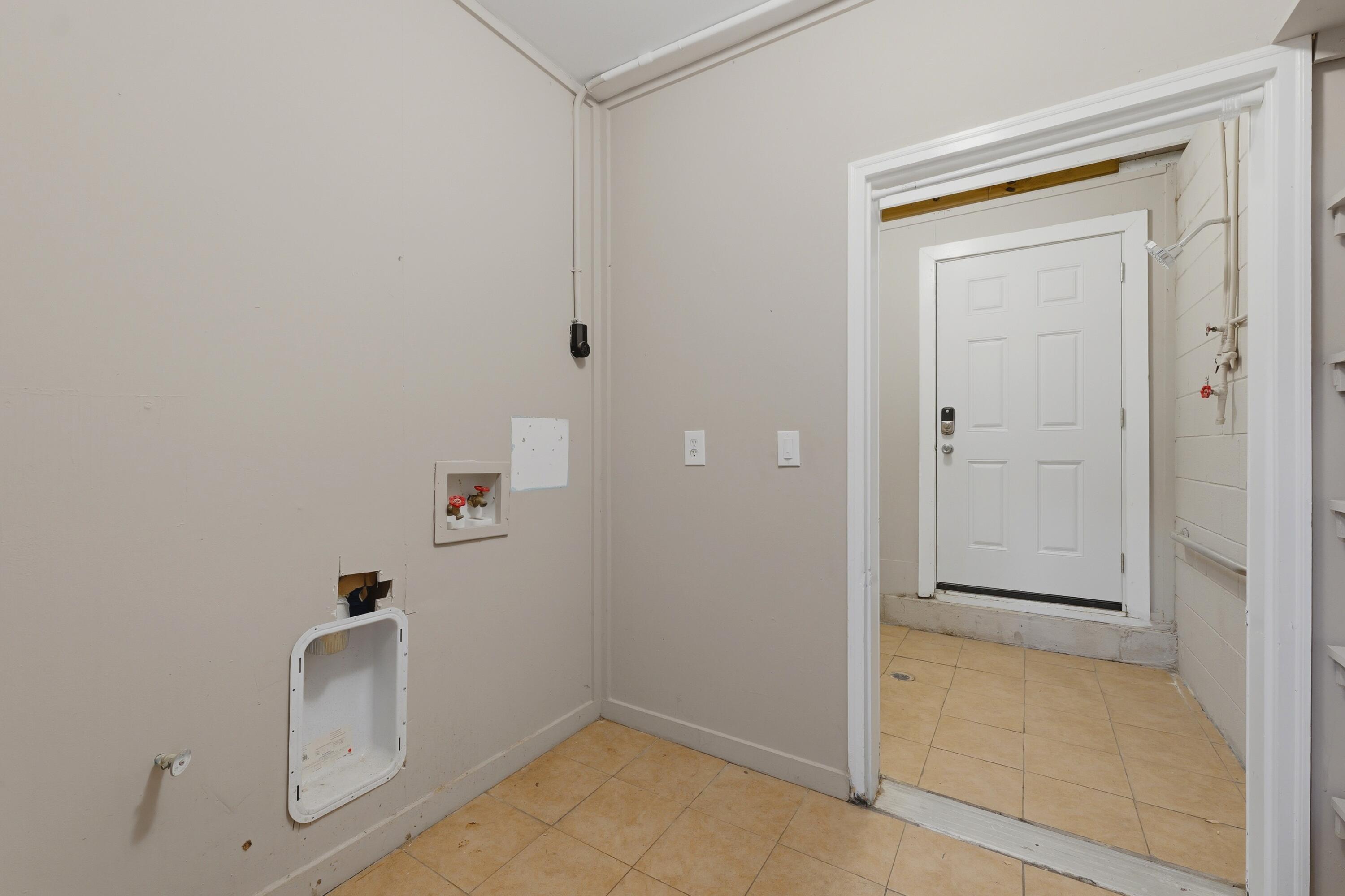206 Clifton St, Summerville, SC, 29483, USA, 4 Bedrooms Bedrooms, ,5 BathroomsBathrooms,Residential,Active,206 Clifton St,26017773