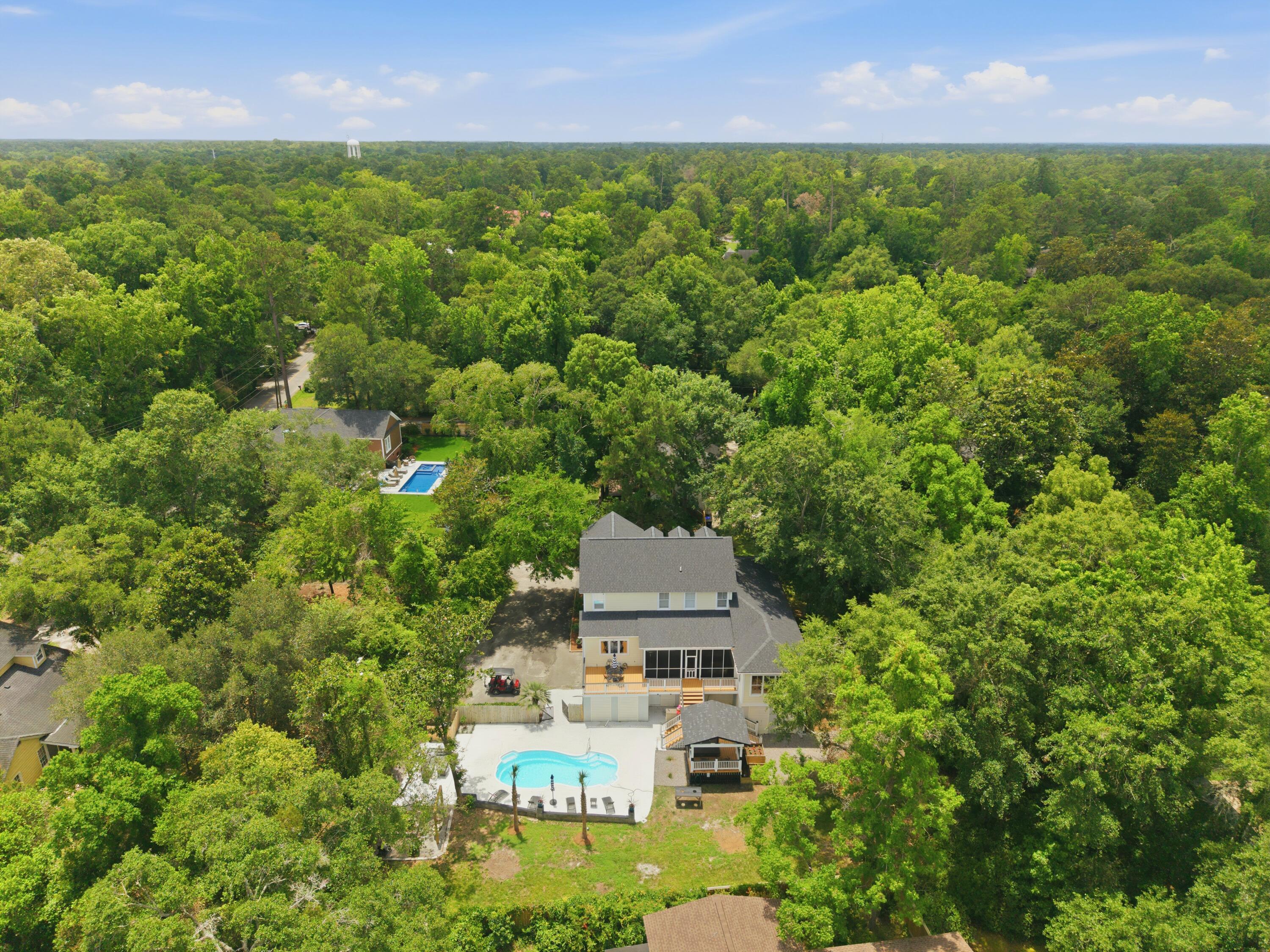 206 Clifton St, Summerville, SC, 29483, USA, 4 Bedrooms Bedrooms, ,5 BathroomsBathrooms,Residential,Active,206 Clifton St,26017773