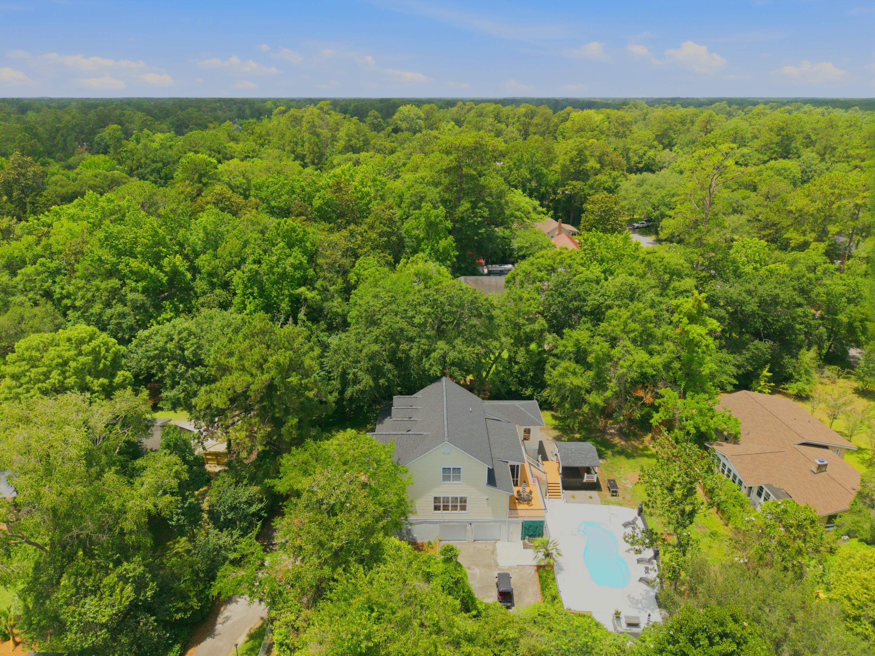206 Clifton St, Summerville, SC, 29483, USA, 4 Bedrooms Bedrooms, ,5 BathroomsBathrooms,Residential,Active,206 Clifton St,26017773