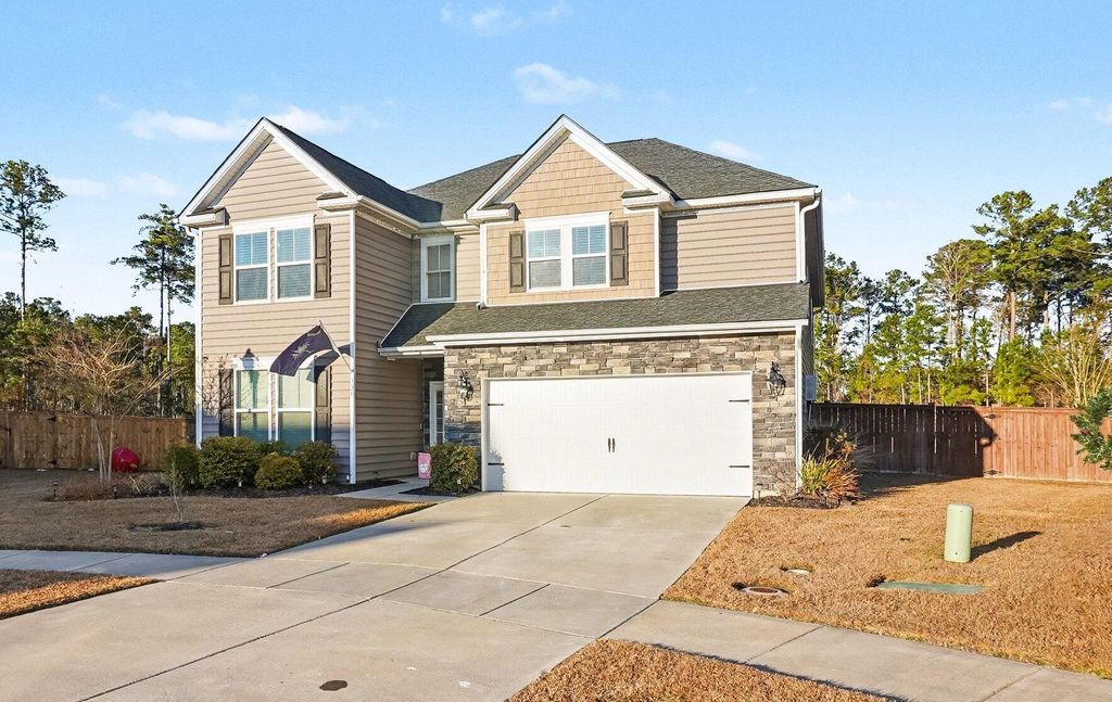 Photo of 329 Firewheel Court, Summerville, SC 29486 (MLS # 26000036)