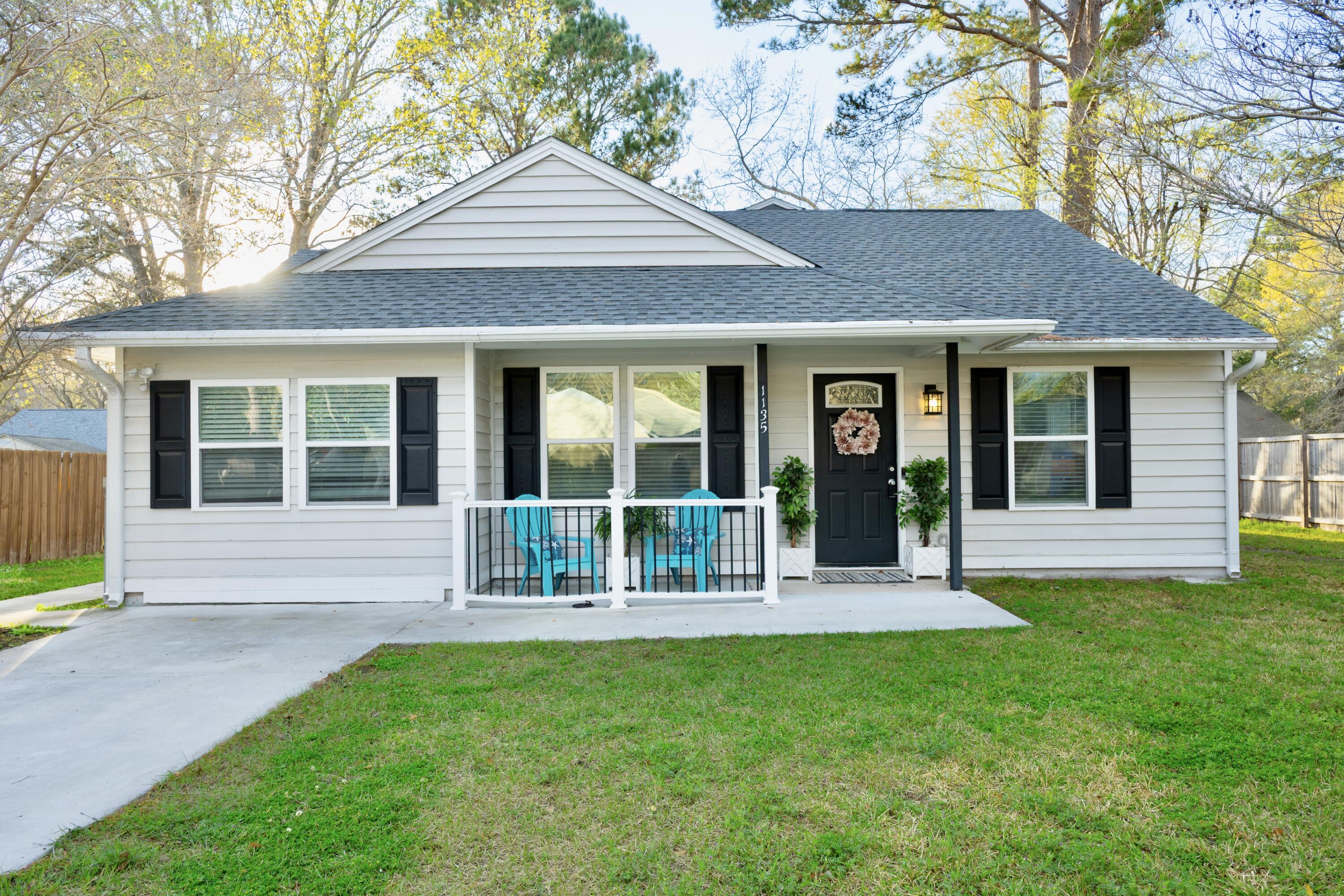 1135 Bellwood Road