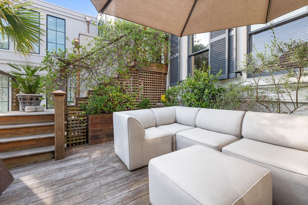 Photo of 21 Broad Street, Charleston, SC 29401 (MLS # 26000330)