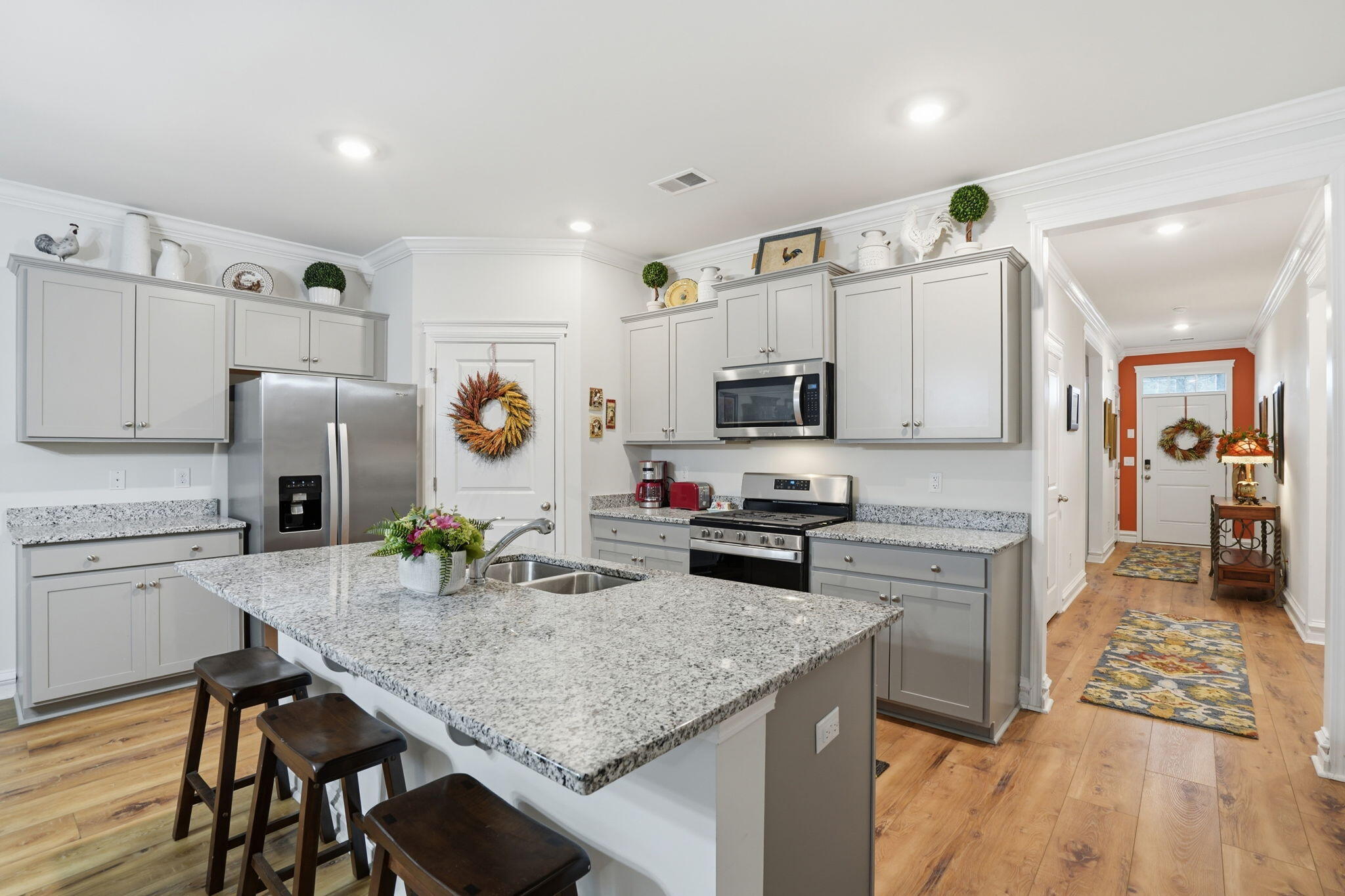 122 Oakwood Boulevard