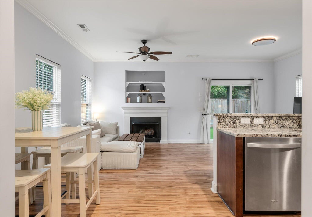 Photo of 187 W Pine Street, Summerville, SC 29485 (MLS # 26026658)