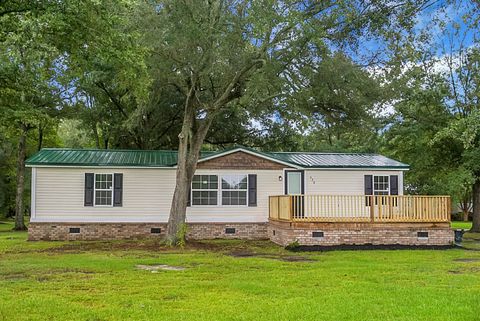 A home in Moncks Corner