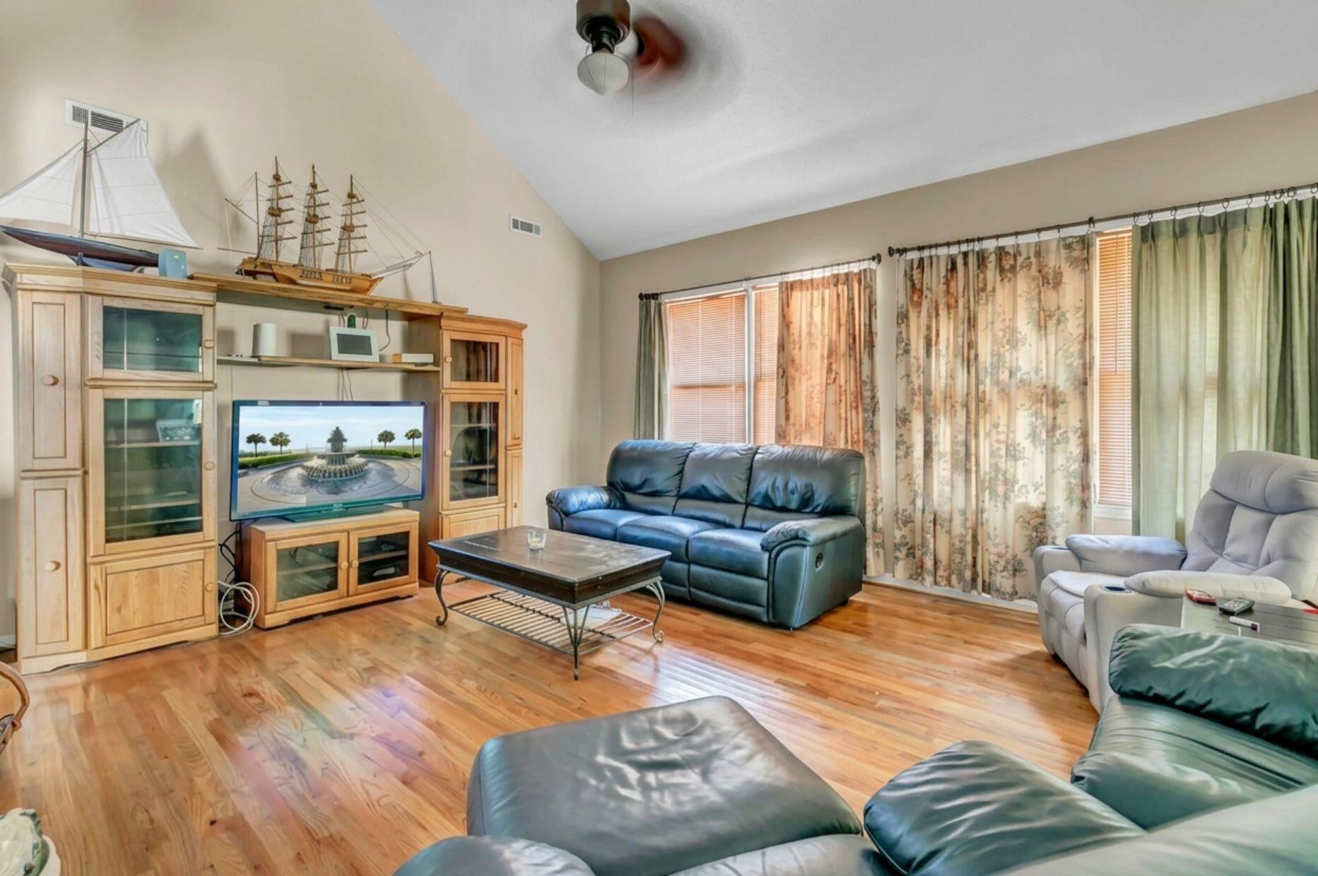 4 Garth Drive