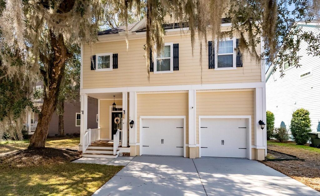 Photo of 104 Ashley Bluffs Road, Summerville, SC 29485 (MLS # 26005541)