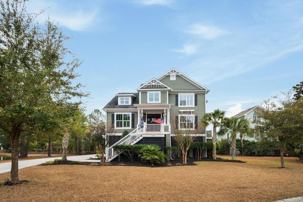 Photo of 2218 Claymill Lane, Mount Pleasant, SC 29466 (MLS # 26008666)