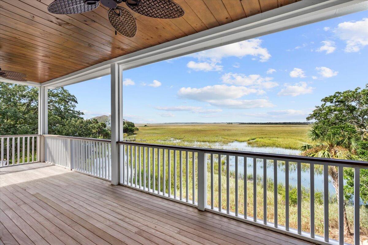 1008 Mariners Cay Drive