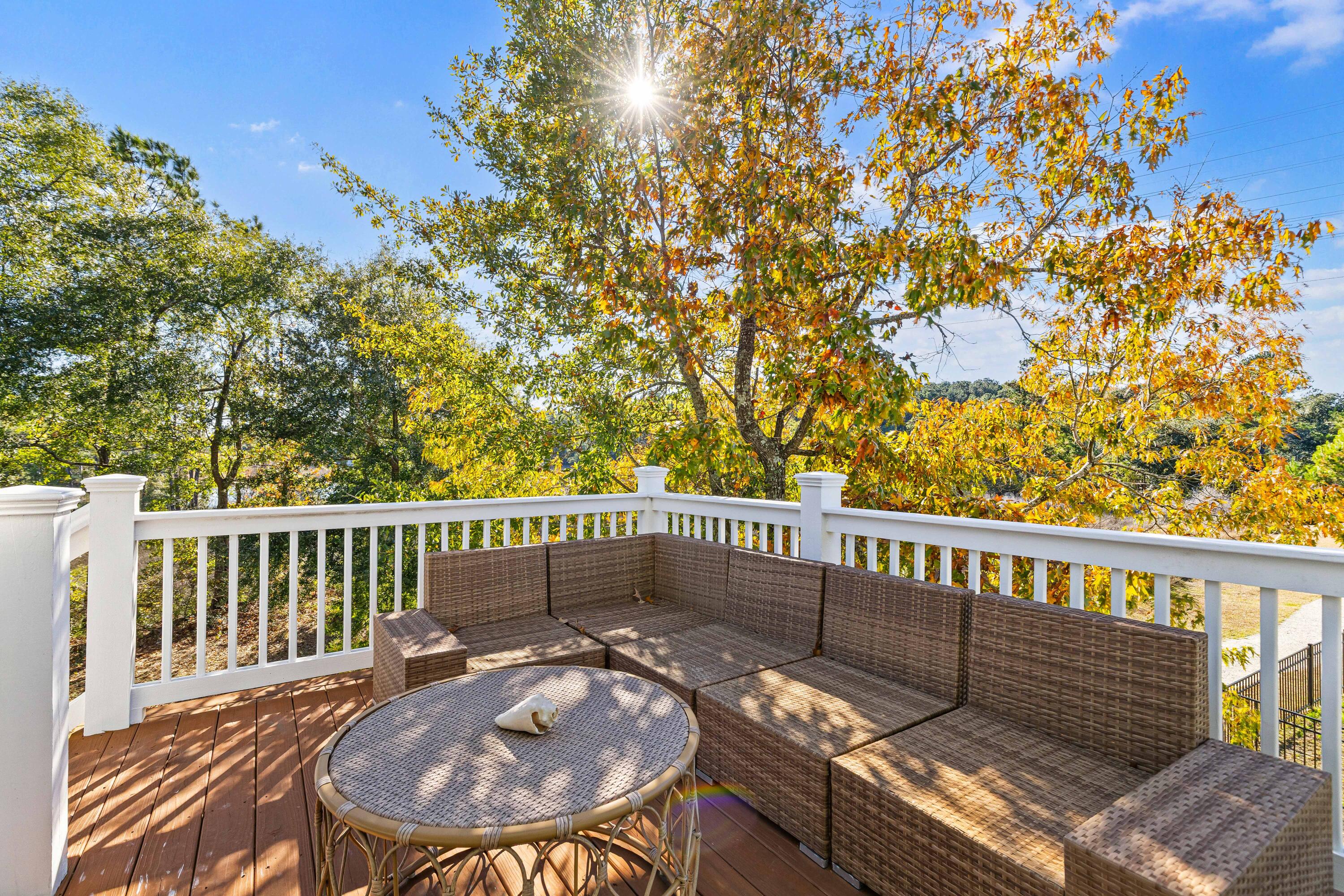 1131 Oak Bluff Avenue