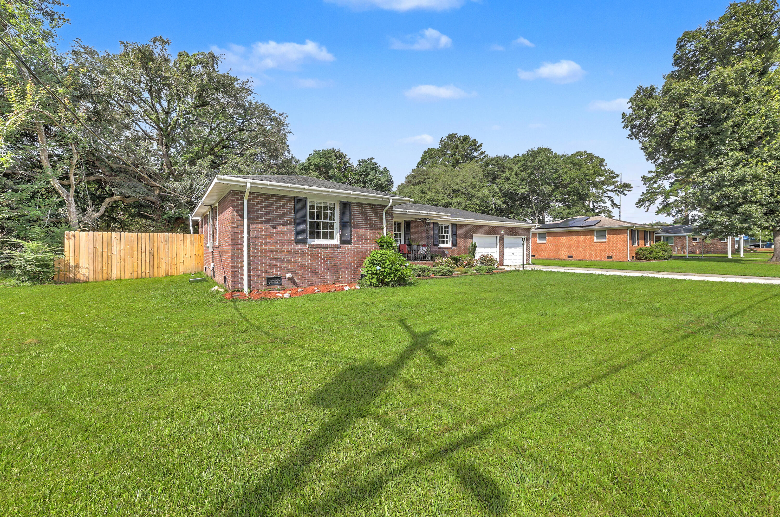 104 Hamlet Lane