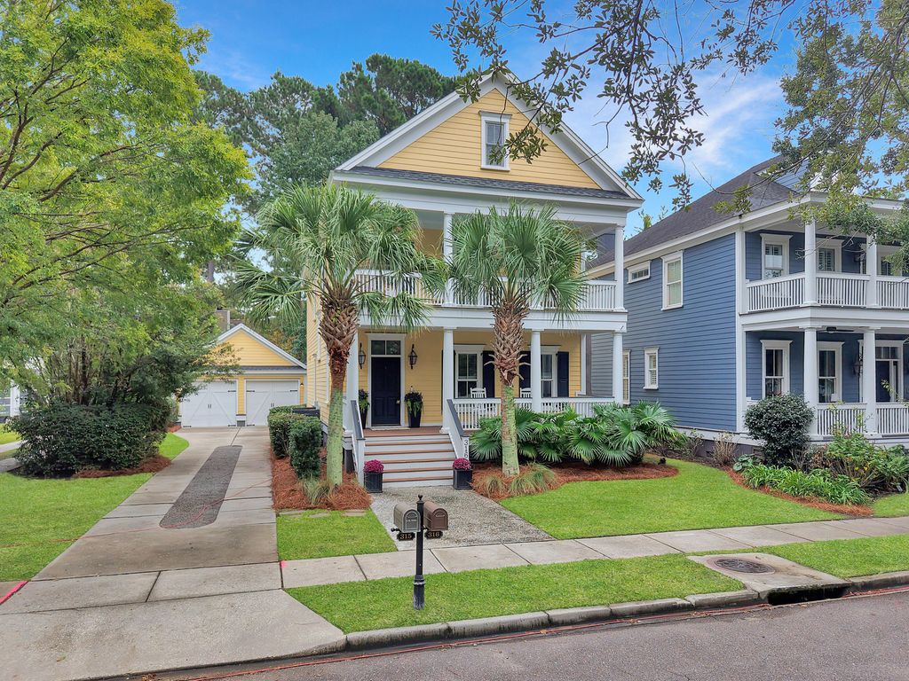 Photo of 316 Bridgetown Pass, Mount Pleasant, SC 29464 (MLS # 25027354)