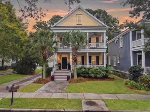 Photo of 316 Bridgetown Pass, Mount Pleasant, SC 29464 (MLS # 25027354)