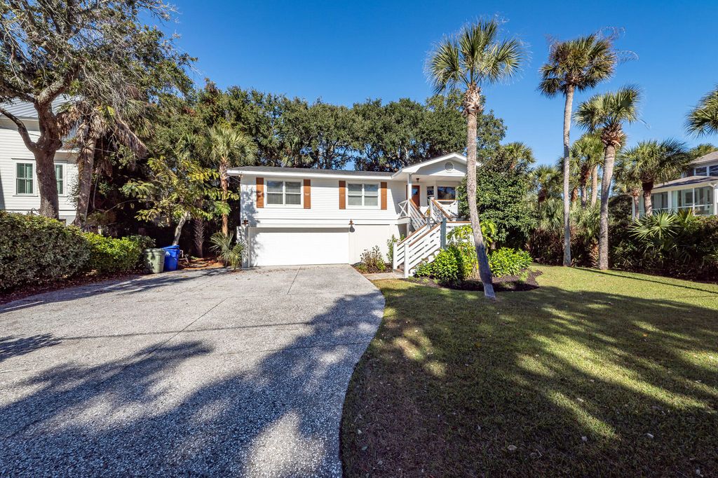 Photo of 3007 Hartnett Boulevard, Isle of Palms, SC 29451 (MLS # 25030444)