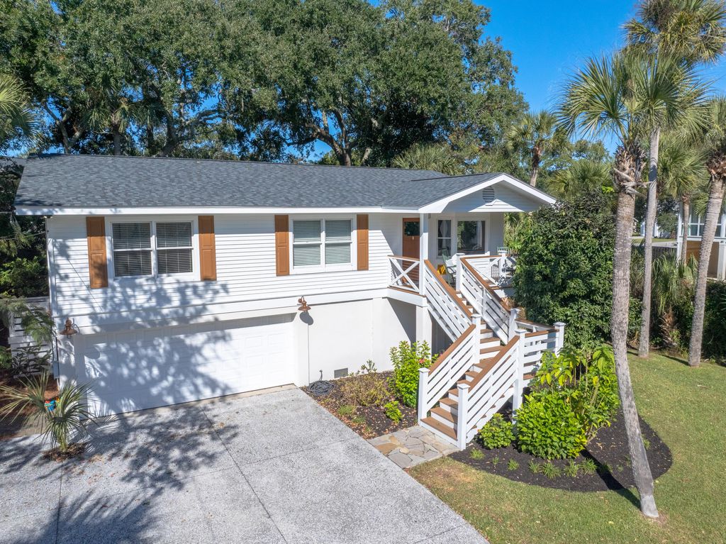 Photo of 3007 Hartnett Boulevard, Isle of Palms, SC 29451 (MLS # 25030444)