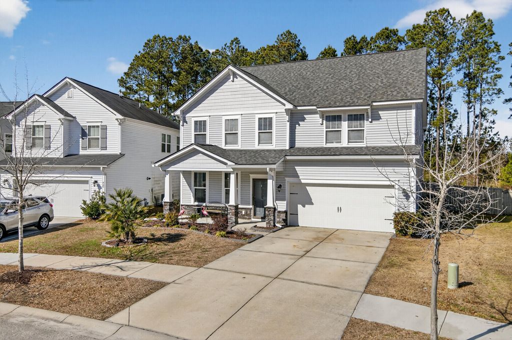 Photo of 430 Cherrybark Oak Street, Summerville, SC 29486 (MLS # 26003627)